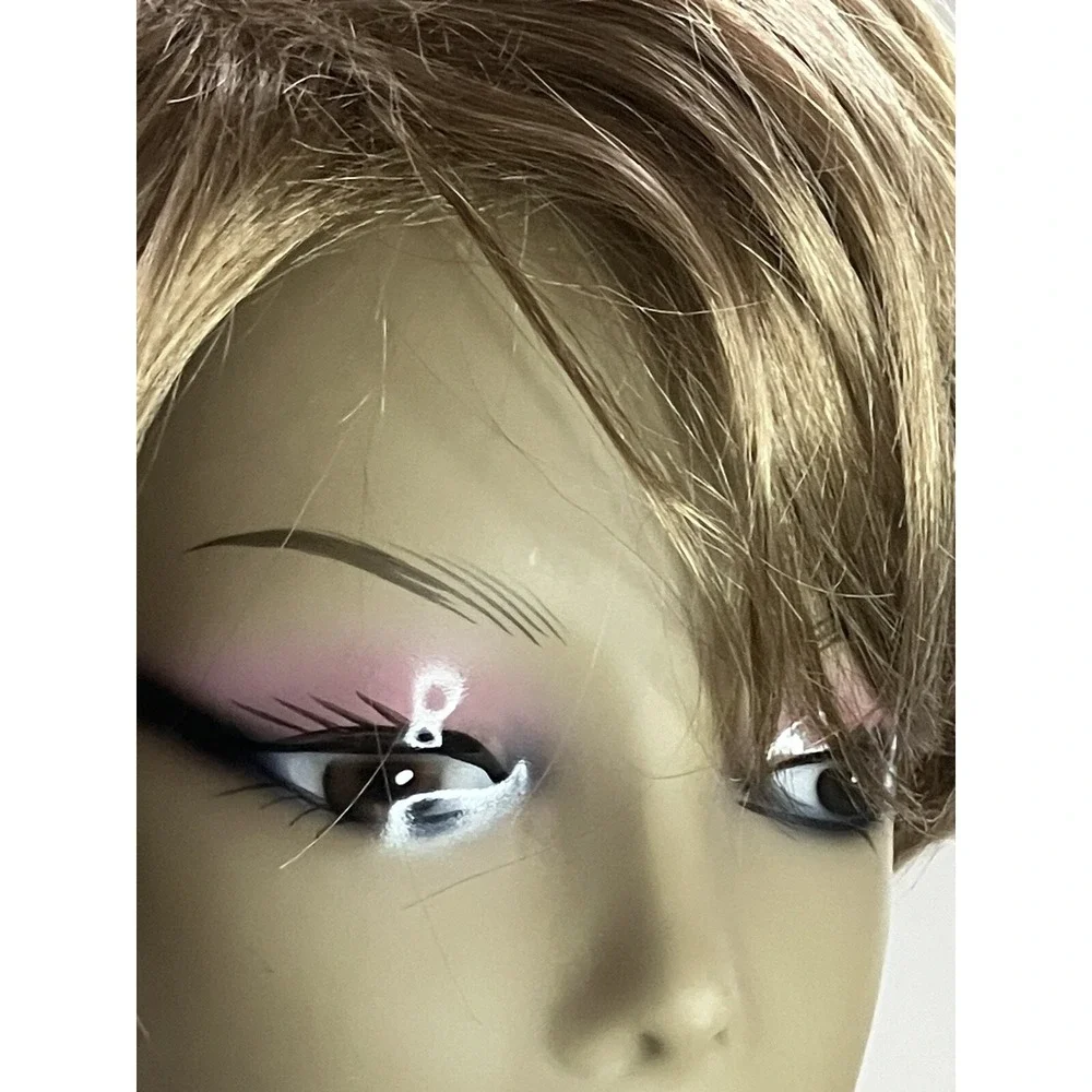 The Unbranded Brand wig short